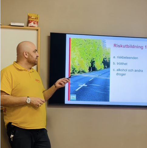 Tony Hökis trafikskola riskettan stockholm. söderort körkort